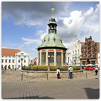 wismar, häuser, markplatz